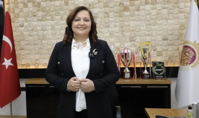 Burcu K&ouml;ksal&hellip; -Ali Mevl&uuml;t Kaya yazdı-