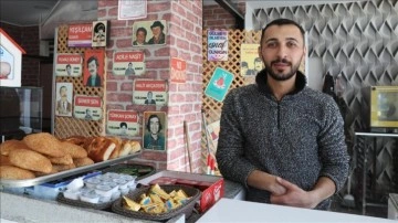 Burdur'da simitçi bir günlük kazancını "Türkiye Tek Yürek" kampanyasına bağışladı