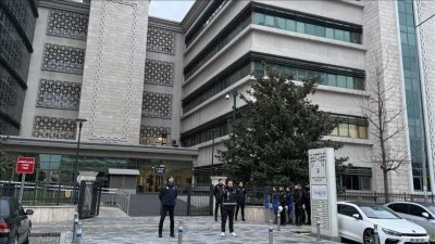 Bursa B&uuml;y&uuml;kşehir Belediye Başkanı Mustafa Bozbey ile 56 ş&uuml;pheli adliyeye sevk edildi