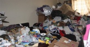 Bursa'da apartman dairesinden 15 ton çöp çıktı