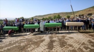 Bursa&#39;da selde can veren 4 kişinin cenazeleri defnedildi