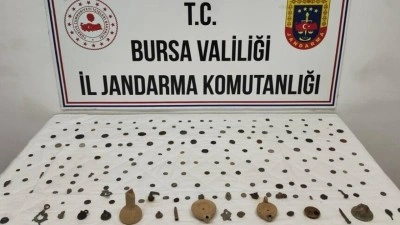 Bursa'da tarihi eser operasyonunda 202 sikke ve obje ele ge&ccedil;irildi