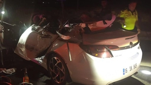 Bursa'da trafik kazasında aynı aileden 3 kişi öldü, 1 kişi yaralandı