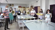 Bursa'daki meslek lisesinde 21 il için Kovid-19 bilgilendirme materyali üretildi