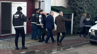 Bursa'daki r&uuml;şvet ve &ouml;rg&uuml;t soruşturmasında Mustafa Bozbey'in 402 yıla kadar hapsi istendi