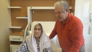 Bursa'da 103 yaşındaki kadın koronavirüsü yendi