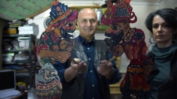 Bursalı hayali, Hacivat ve Karagöz'ün çenesini hareket ettiren yöntem geliştirdi