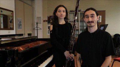 Bursalı iki gen&ccedil; m&uuml;zisyen Almanya'da eğitim hakkı kazandı