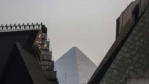 Büyük Mısır Müzesi, 20 yıldan uzun süren hazırlığın ardından bugün kapılarını açıyor