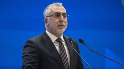&Ccedil;alışma ve Sosyal G&uuml;venlik Bakanı Işıkhan: &Ccedil;alışan annelerimizin yanında olmaya devam edeceğiz