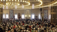 Camilerde 'Gayret müminlerden, zafer Allah'tandır' hutbesi