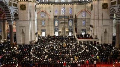 Camilerde ramazanın ilk cuma namazı kılındı