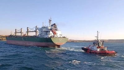 &Ccedil;anakkale Boğazı gemi trafiği, karaya oturan y&uuml;k gemisi nedeniyle askıya alındı