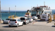 Çanakkale feribot iskeleleri arife günü ulaşımına sakin başladı