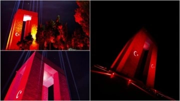 Çanakkale Şehitler Abidesi'ne Türk bayrağı yansıtıldı