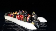 Çanakkale ve Balıkesir açıklarında Türk kara sularına geri itilen 105 sığınmacı kurtarıldı