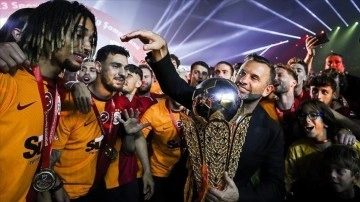 CANLI- Galatasaray Teknik Direktörü Okan Buruk AA Spor Masası’nın konuğu