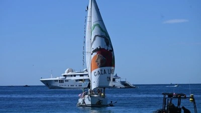 Cannes kentinde "Gazze Yaşıyor" yazılı tekneyle sembolik eylem yapıldı