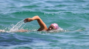 Catalina'yı yüzerek geçen ilk Türk kadını Bengisu '7 Okyanus' için hazırlanıyor