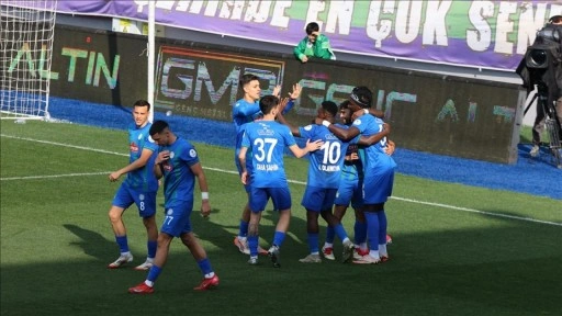 Çaykur Rizespor, Atakaş Hatayspor'u mağlup etti
