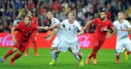 Çek Cumhuriyeti-Türkiye maçının 11&#039;leri