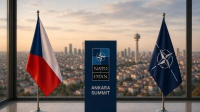 &Ccedil;ekya'da, Ankara'daki NATO Zirvesi'ne kimin katılacağı konusundaki anlaşmazlık s&uuml;r&uuml;yo