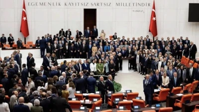 &Ccedil;er&ccedil;eve yasa! -Ali Mevl&uuml;t Kaya yazdı-