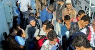 Çeşme'de 58 sığınmacı yakalandı