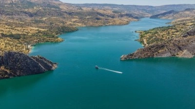 "&Ccedil;evre dostu" tekne 4 ilin g&uuml;zelliklerini keşfe &ccedil;ıkarıyor