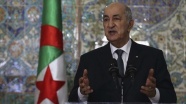 Cezayir&#039;de Cumhurbaşkanı 48 saat içinde vadettiği kabine revizyonunu açıkladı
