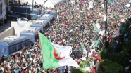 Cezayir'de göstericiler 'yönetim sisteminde köklü değişiklik' istiyor