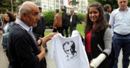 CHP’den gençlere Atatürk tişörtü