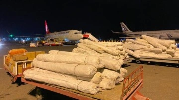 Cibuti'de depremzedeler için toplanan yardımlar Türkiye'ye gönderildi