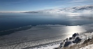 Çıldır Gölü buz tuttu !