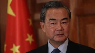 Çin Dışişleri Bakanı Vang Yi, Rus mevkidaşı Lavrov ile telefonda görüştü