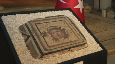 &Ccedil;ingene Kızı Mozaiği'nin 13. paneli T&uuml;rkiye'ye getirildi