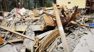 Çin'in Siçuan eyaletindeki depremde ölenlerin sayısı 65'e yükseldi
