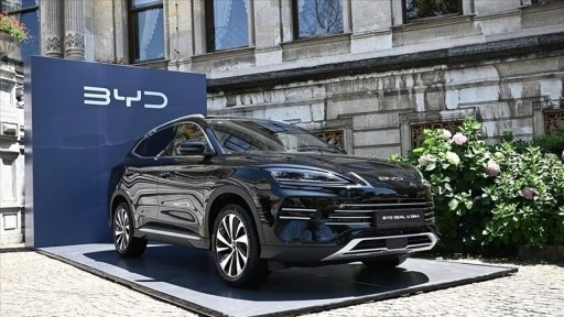 &Ccedil;inli BYD, elektrikli ara&ccedil; satışlarında Tesla'yı geride bırakarak d&uuml;nya lideri oldu