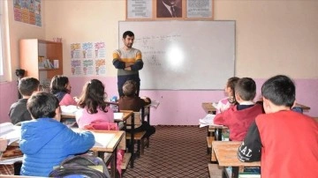 Çocuk nüfusu artınca köy okulunun kapıları 6 yıl sonra yeniden açıldı