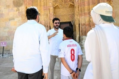 &Ccedil;ocukluk hayalini "Anadolu'nun El-Hamrası"nda ger&ccedil;ekleştiriyor