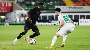 Corendon Alanyaspor-Atakaş Hatayspor karşılaşması golsüz beraberlikle sona erdi