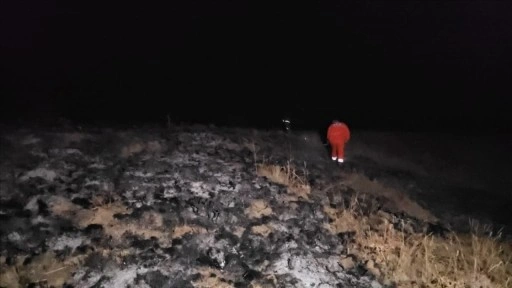 Çorum'da arazide çıkan yangın söndürüldü