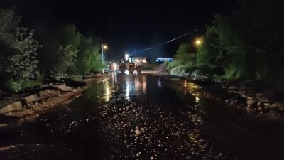 &Ccedil;orum'da sağanak hayatı olumsuz etkiledi