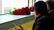 Çukurovalı çiçekçiler 14 Şubat'ta yarım milyon çiçek satmayı hedefliyor