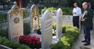 Cumhurbaşkanı Erdoğan, 15 Temmuz şehidi Erol Olçok’un mezarını ziyaret etti
