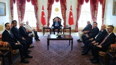 Cumhurbaşkanı Erdoğan, 27 Mayıs darbesi mağdurlarının ailelerini kabul etti