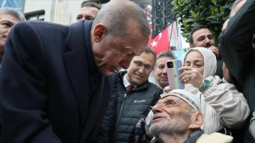 Cumhurbaşkanı Erdoğan, 85 yaşındaki Hüseyin Bayraktar ile buluştu