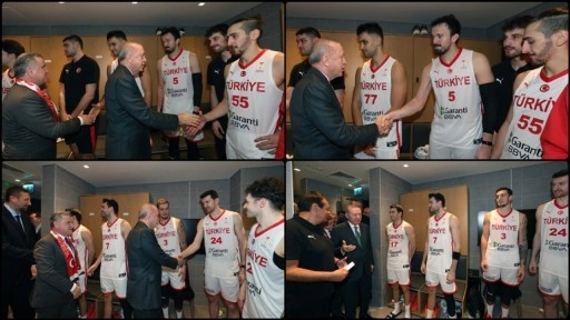 Cumhurbaşkanı Erdoğan, A Milli Erkek Basketbol Takımı'nı tebrik etti