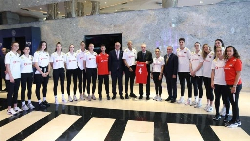Cumhurbaşkanı Erdoğan, A Milli Kadın Voleybol Takımı'nı kabul etti