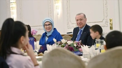 Cumhurbaşkanı Erdoğan, devlet himayesindeki &ccedil;ocuklarla iftarda bir araya geldi